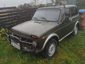 Авто ВАЗ 2121 1988 № 8432863