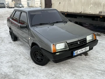 Авто ВАЗ 21099 1983 № 8433171