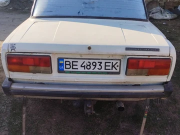 Авто ВАЗ 2105 1991 № 8433339