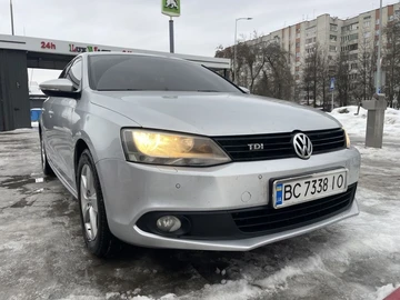 Авто Volkswagen Jetta 2011 № 8433994