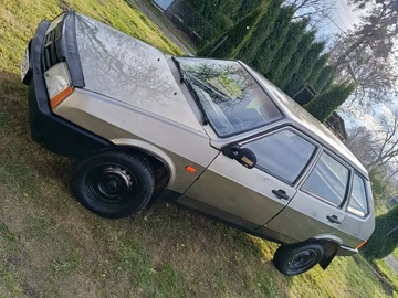 Авто ВАЗ 2109 2001 № 8434260