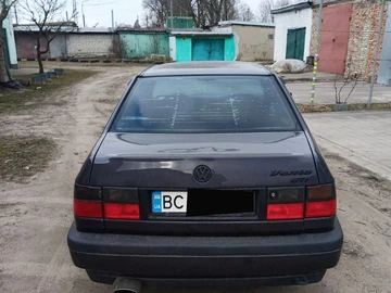 Авто Volkswagen Vento 1996 № 8434263