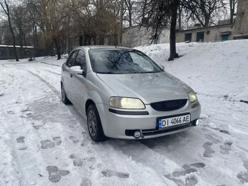Авто Chevrolet Aveo 2005 № 8434304
