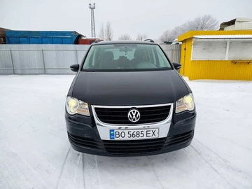 Авто Volkswagen Touran 2010 № 8434947