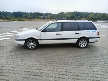 Авто Volkswagen Passat Variant 1996 № 8435102