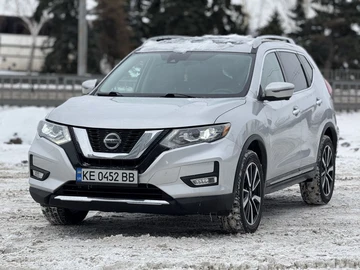 Авто Nissan Rogue 2018 № 8435718