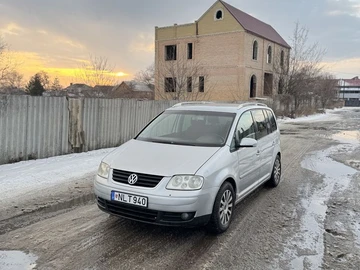 Авто Volkswagen Touran 2005 № 8435862