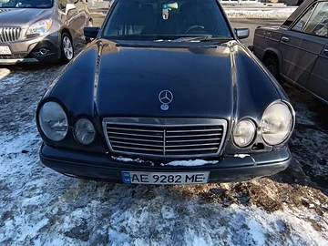 Авто Mercedes 220 1998 № 8435919