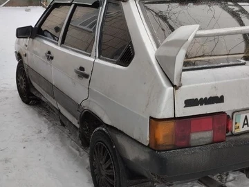 Авто ВАЗ 2109 1998 № 8436147
