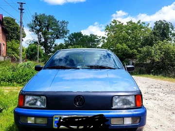 Авто Volkswagen Passat Sedan 1990 № 8436186