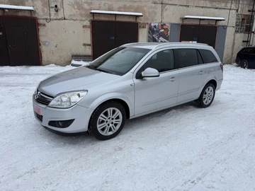 Авто Opel Astra 2010 № 8436192