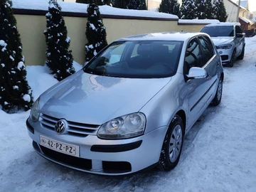 Авто Volkswagen Golf 2005 № 8436239