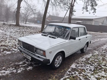 Авто ВАЗ 2107 2002 № 8436309