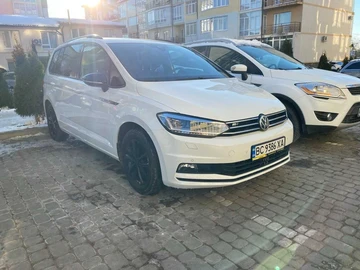 Авто Volkswagen Touran 2017 № 8436368