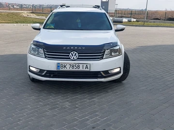 Авто Volkswagen Passat Variant 2011 № 8437115