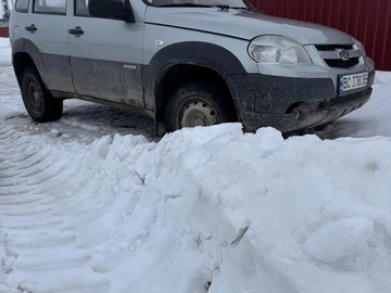 Авто Chevrolet Niva 2015 № 8437122