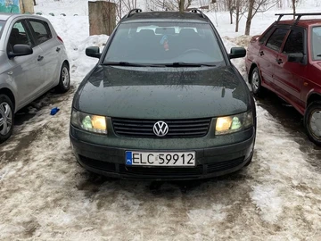 Авто Volkswagen Passat Variant 1998 № 8437138