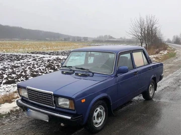 Авто ВАЗ 2107 1988 № 8437309