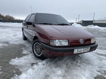 Авто Volkswagen Passat Sedan 1991 № 8437319