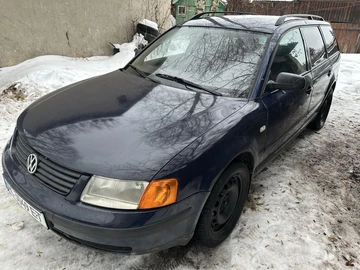 Авто Volkswagen Passat Variant 1999 № 8437391