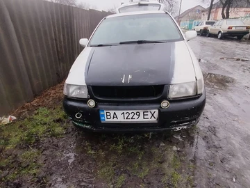 Авто Volkswagen Polo 1997 № 8437428