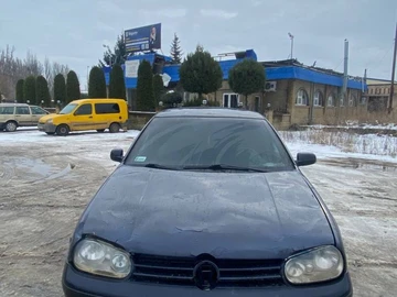 Авто Volkswagen Golf 2001 № 8437682