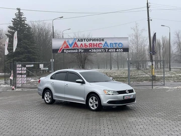 Авто Volkswagen Jetta 2010 № 8437889