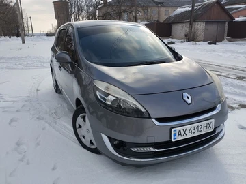 Авто Renault 4 2013 № 8437962