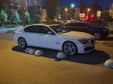 Авто BMW 7 Серия 2012 № 8438205