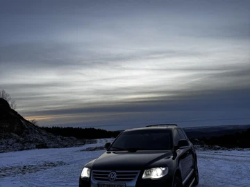 Авто Volkswagen Touareg 2007 № 8438324