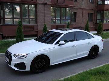 Авто Audi A4 2022 № 8438330