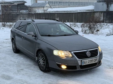 Авто Volkswagen Passat Variant 2005 № 8438578