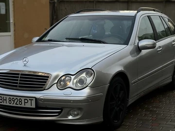 Авто Mercedes C Серия 2004 № 8438678