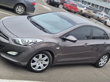 Авто Hyundai I30 2014 № 8438900