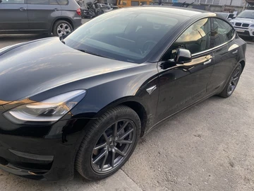 Авто Tesla Model 3 2019 № 8438920