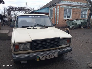 Авто ВАЗ 2107 1991 № 8438925