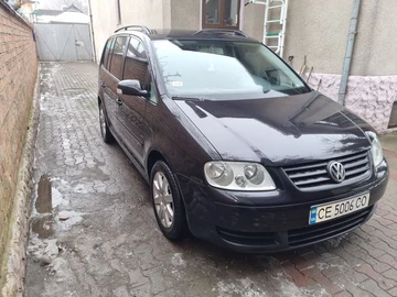Авто Volkswagen Touran 2005 № 8439006