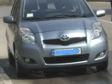 Авто Toyota Yaris 2012 № 8439163