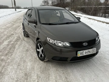 Авто KIA Cerato Forte  2009 № 8439242