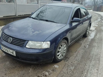 Авто Volkswagen Passat Sedan 1999 № 8439418