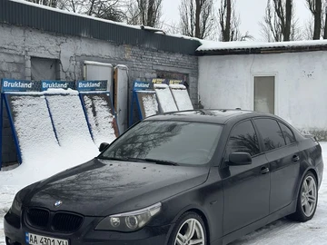 Авто BMW 5 Серия 2004 № 8439429
