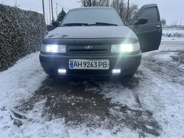 Авто ВАЗ 2110 2004 № 8439469