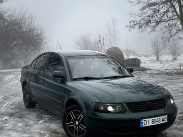 Авто Volkswagen Passat Sedan 2000 № 8439559