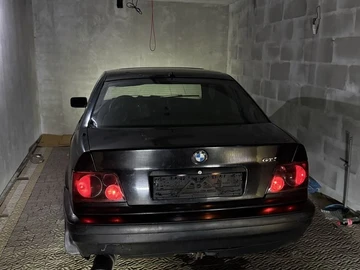 Авто BMW 3 Серия 1992 № 8439800