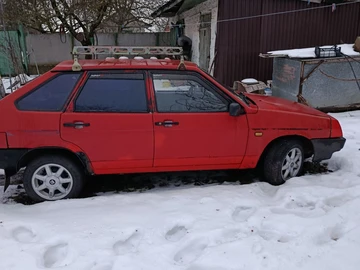 Авто ВАЗ 2109 1991 № 8439932