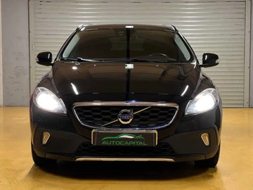 Авто Volvo V40 Kombi 2014 № 8440204