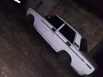 Авто ВАЗ 2105 1989 № 8440221