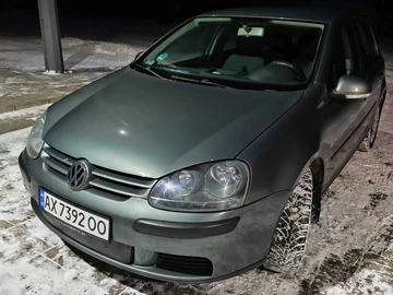 Авто Volkswagen Golf 2003 № 8440263