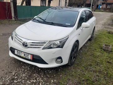 Авто Toyota Avensis 2012 № 8440300