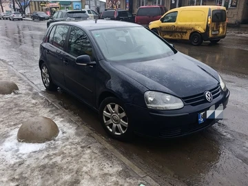 Авто Volkswagen Golf 2005 № 8440573